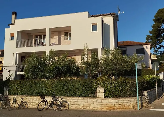 Alida Apartments & Room Near The Sea